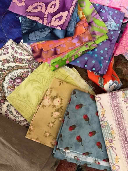 Photo of free Fabric scraps (123rd and metcalfe) #2