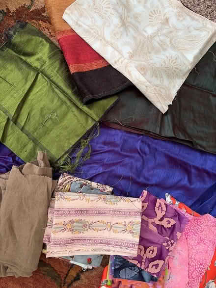 Photo of free Fabric scraps (123rd and metcalfe) #1