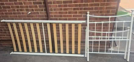 Photo of free singlebed metal frame & wood slats (Shirley, Croydon) #1