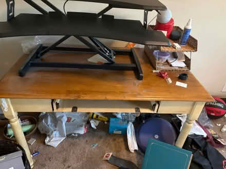 Photo of free desk (Terra Linda) #1