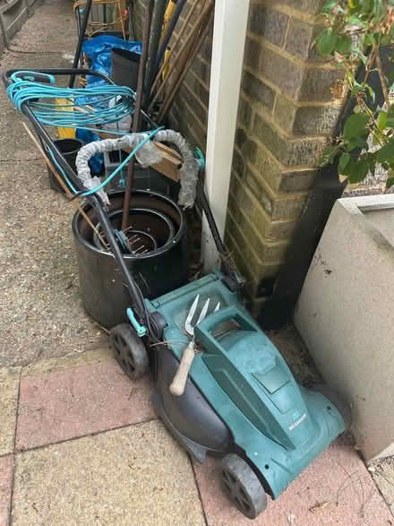 Photo of free Working electric lawn mover (Barnet Gate EN5) #1