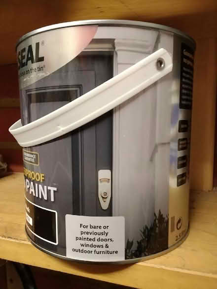 Photo of Bold colour decorating paints (Bearton SG5) #1