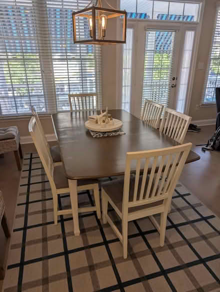 Photo of free Dining Room Table & Chairs (Ocean City, NJ) #2
