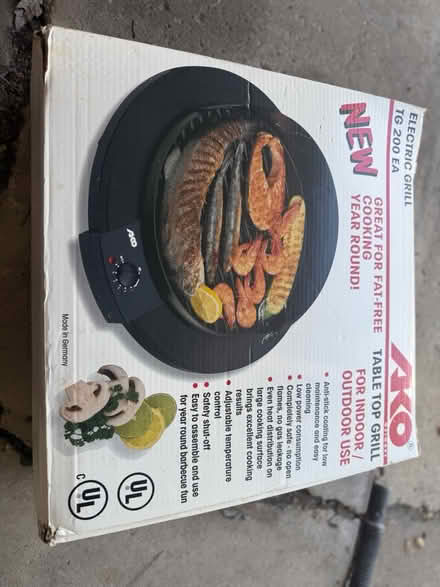 Photo of free Table Top grill (Villa Park, Il.) #1