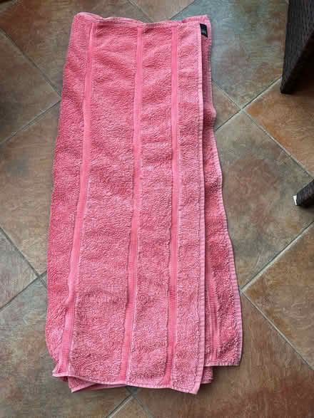 Photo of free Bath Towel (Hucclecote GL3) #1