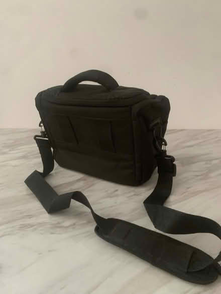 Photo of free EOS Padded Multiple Compartment Camera Case/Bag (Trosnant NP4) #2