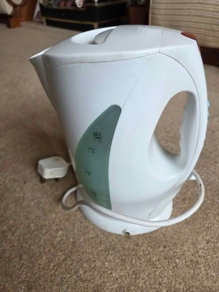 Photo of free White electric kettle (West Bridgford NG2) #1