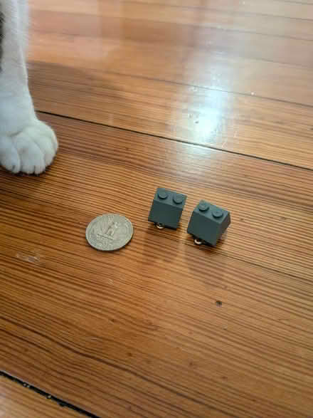 Photo of free Lego earrings (clip-on) (02452) #1