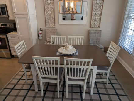 Photo of free Dining Room Table & Chairs (Ocean City, NJ) #3
