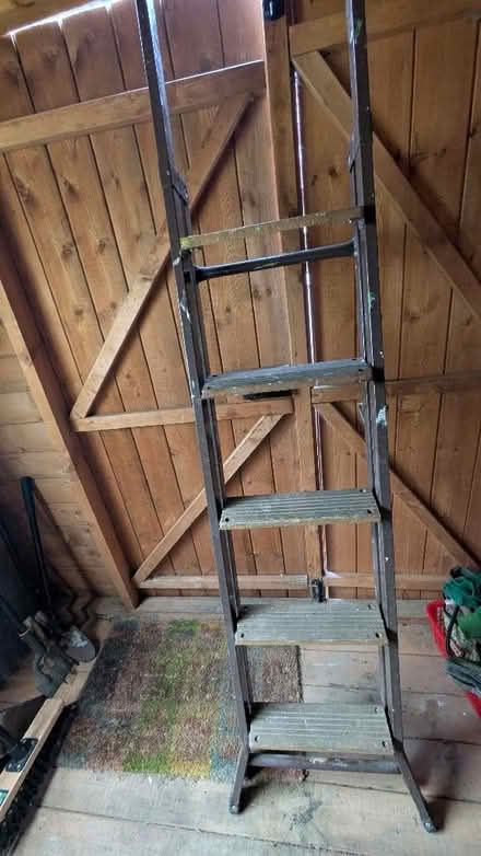 Photo of free Metal extendable ladder (Ilkley LS29) #1