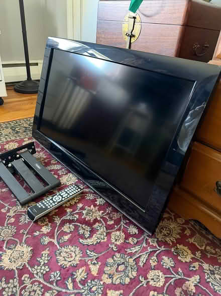 Photo of free LCD TV/DVD Combo (Havertown) #1