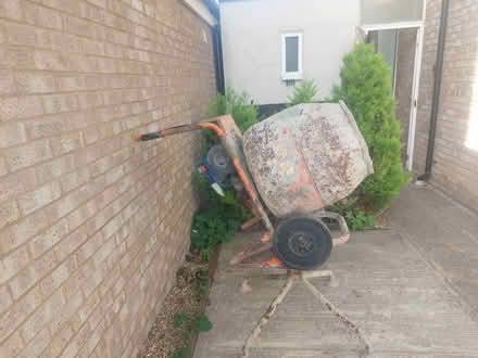 Photo of free Concrete mixer (Hitchin SG4) #1