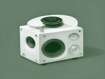 Photo of Boom box or cd player with attached speakers (Bradway S8) #1