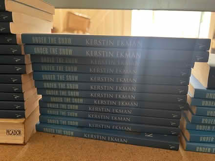 Photo of free Multiple copies of books (Bromsgrove B61) #3