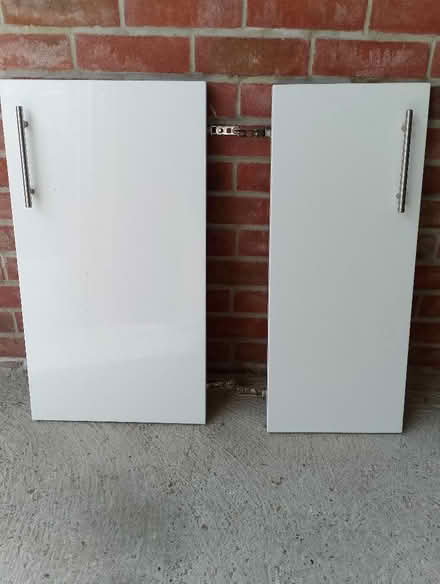 Photo of free Various kitchen cabinet bits'n'pieces (Halstead CO9) #4