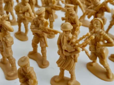 Photo of free Toy plastic soldiers (Chineham RG24) #2