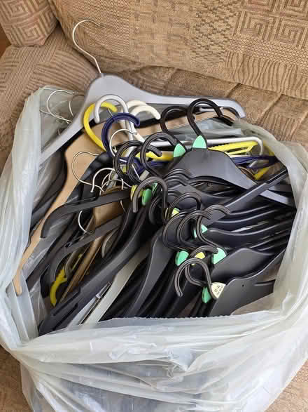 Photo of free Clothes hanger (CO4) #1