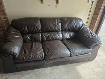 Photo of free 3 seat leather sofa (Oakwood DE21) #2