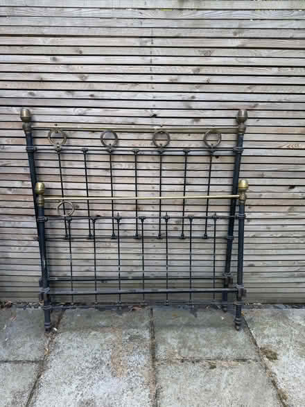 Photo of free Brass double bed (Canonbury N1) #1