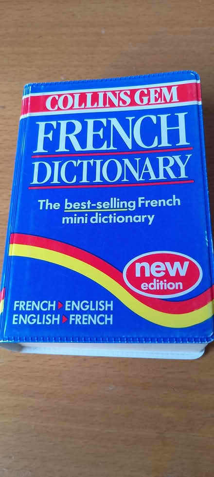 Photo of free Pocket size french dictionary (Emmbrook RG41) #1