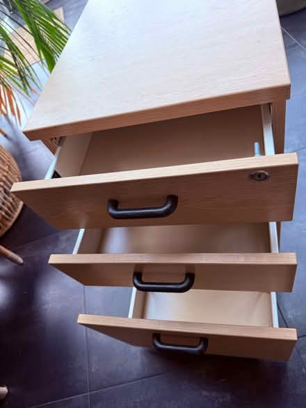 Photo of free Set of desk draws (Maidenhead SL6 4) #3