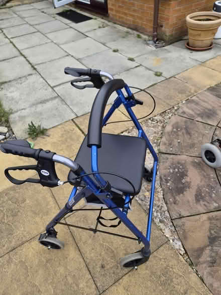 Photo of free Walking aids (Pr2, 3) #3
