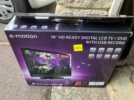 Photo of free Small T.V With Build In DVD Player (Bussage GL6) #1
