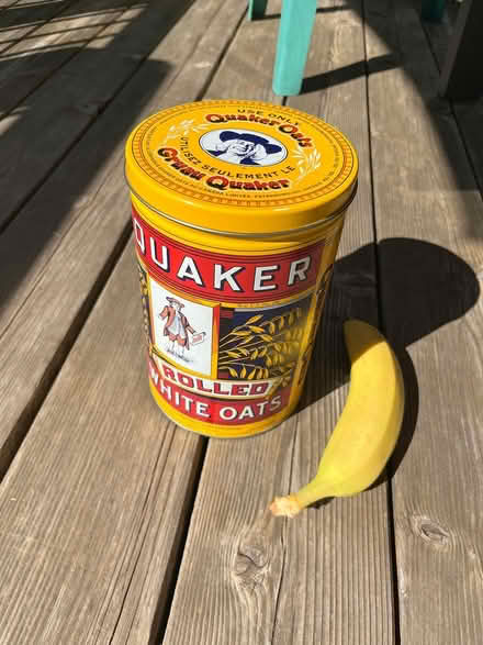 Photo of free Quaker Oatmeal Tin (Aylmer Lakeview Terrace) #1