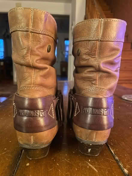 Photo of free Women’s Boots (Columbia Heights) #2