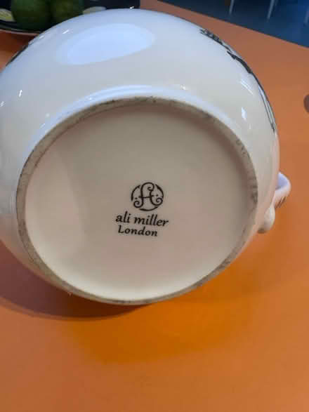 Photo of free Ali miller teapot no lid (CB4 Arbury) #3
