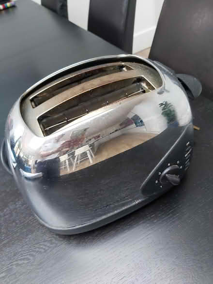 Photo of free 2 slice toaster (Lichfield WS14) #1