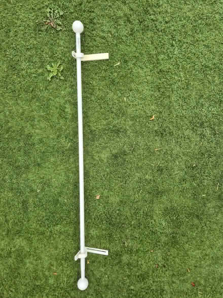 Photo of free IKEA curtain pole (Woosehill RG41) #1