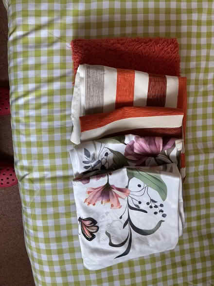 Photo of free 5 Cushion covers and 3 tablecloths (Lee-on-the-Solent PO13) #2