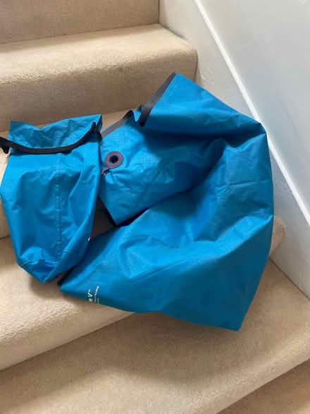 Photo of free BROKEN air mattress (Greenwich SE10) #1