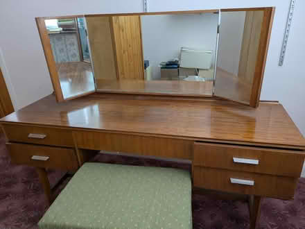 Photo of free Dressing table (North Harpenden AL5) #1