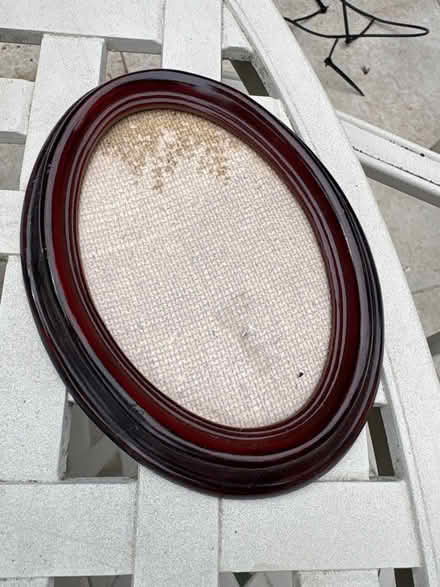 Photo of free 2 small picture photo frames (Northchurch HP4) #1