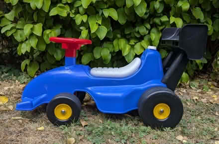 Photo of free Plastic Push & Ride F1 Racing Car (Clewer Green SL4) #1