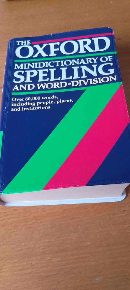 Photo of free English mini dictionary (Emmbrook RG41) #1