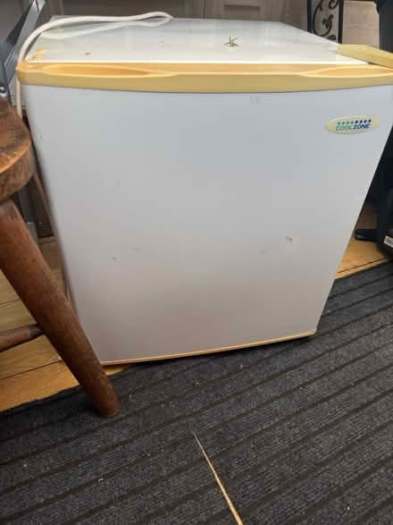 Photo of free Mini fridge (GL4) #1