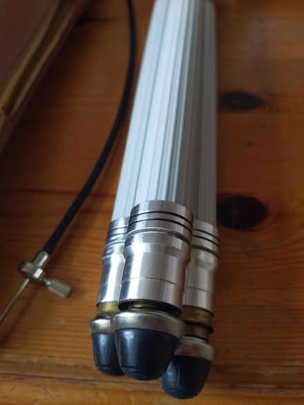 Photo of free Compact camera tripod (Throop) #3