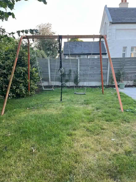 Photo of free swing set (Ballincollig main street) #3