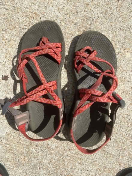 Photo of free Women’s sandals (NE DC 20018) #1