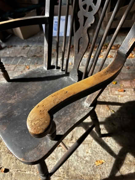 Photo of free 3 x wheelback Windsor chairs (Wootton OX20) #3
