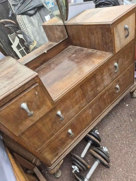 Photo of free Vintage dressing table (Nottingham NG1) #1