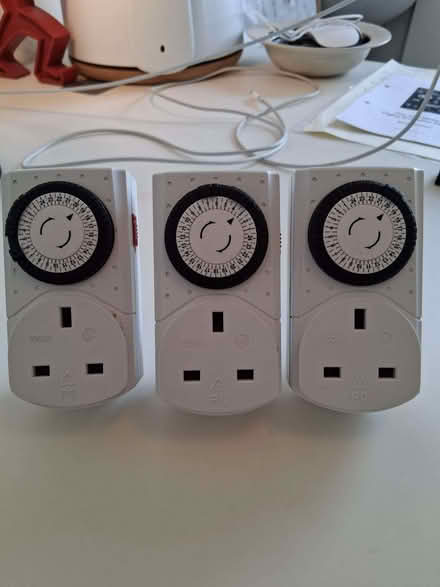 Photo of free 3 mechanical plug timers (Hove Station area BN3) #1