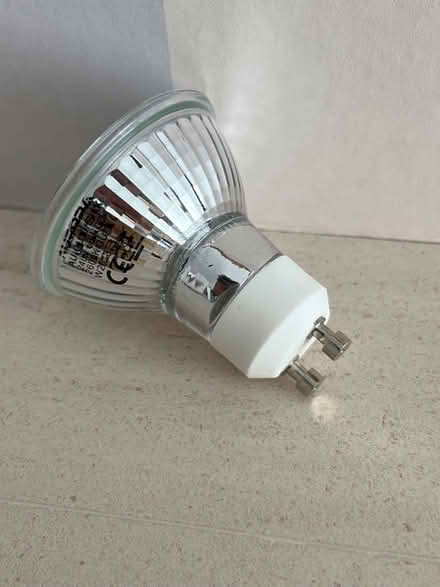 Photo of free G10 Halogen bulbs (Enfield N21) #2