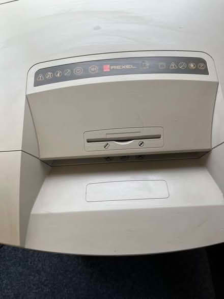 Photo of free Rexel office paper shredder Model RLS28 (Hereford HR4) #3
