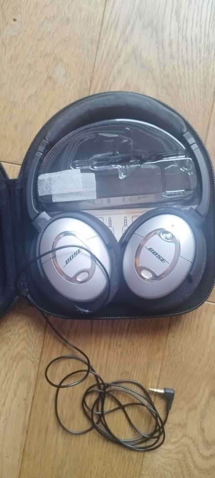 Photo of free Bose headphones (Kingsway Bath BA2) #1