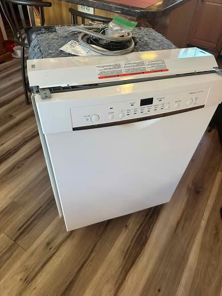 Photo of free Bosch Dishwasher (New Windsor) #1