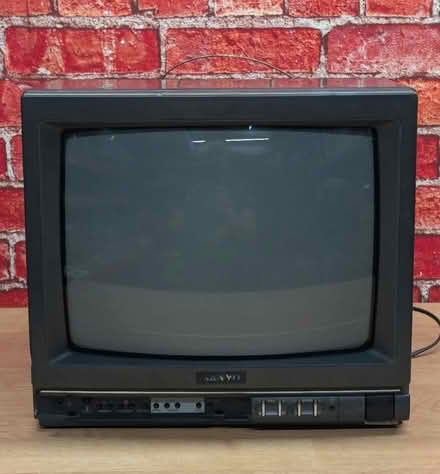 Photo of CRT TV, portable. (Minnis Bay CT7) #1